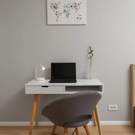 أثينا سويتس فندق بوخارست