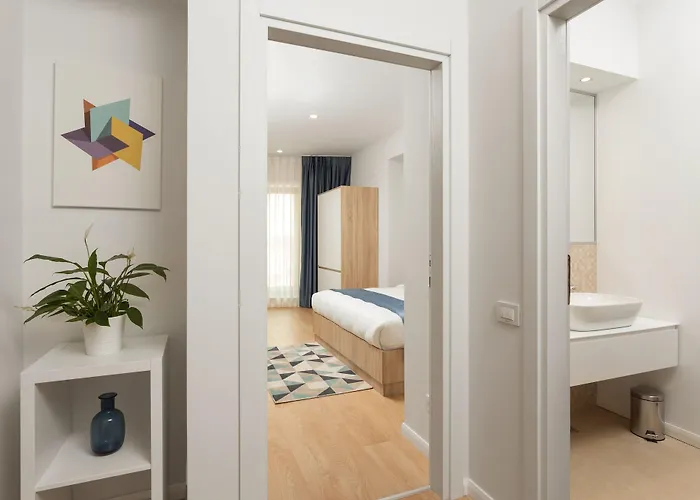 أثينا سويتس بوخارست