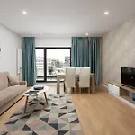 أثينا سويتس فندق بوخارست