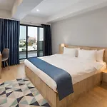 أثينا سويتس