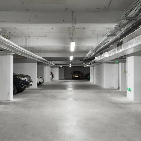 Athina 부쿠레슈티