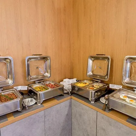 Athina Hotel 4*