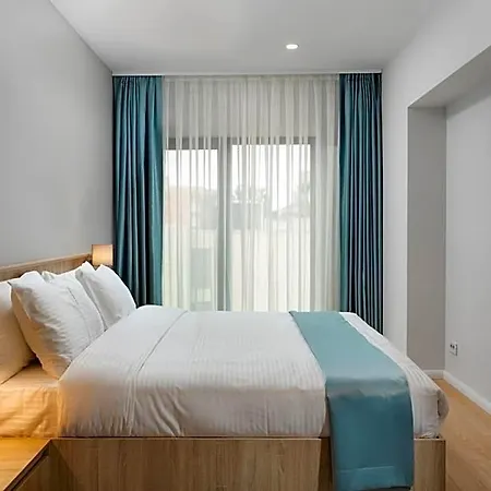 Athina Hotel 4*