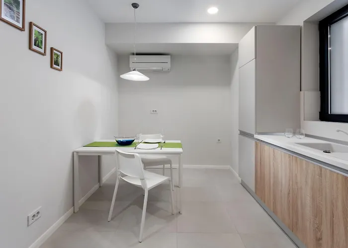 Athina Ξενοδοχείο